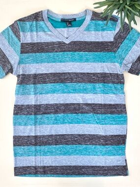 21MEN - Forever21 V-Neck Green & Grey Striped Tee Shirt